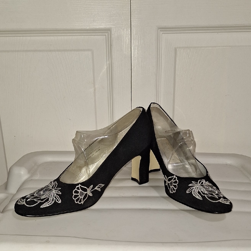 Vintage Dolce by Pierre fabric closed-toe slip-on heels - black - 8